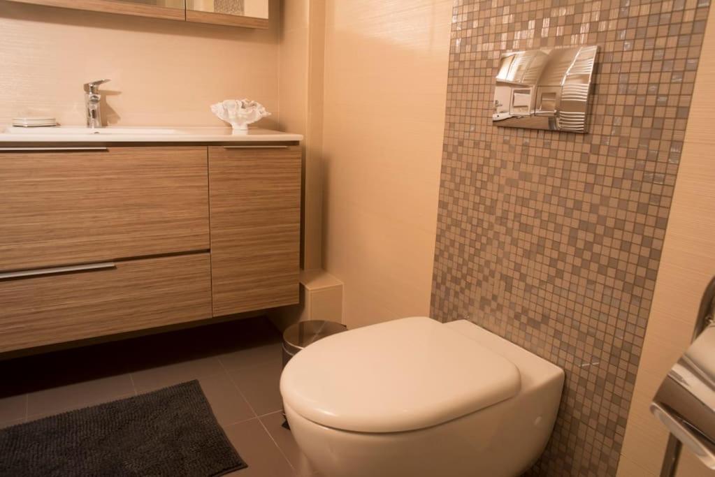 Deluxe Apartment In The Center กาลามาตา ภายนอก รูปภาพ
