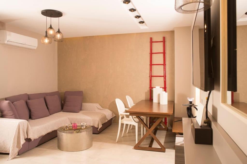 Deluxe Apartment In The Center กาลามาตา ภายนอก รูปภาพ
