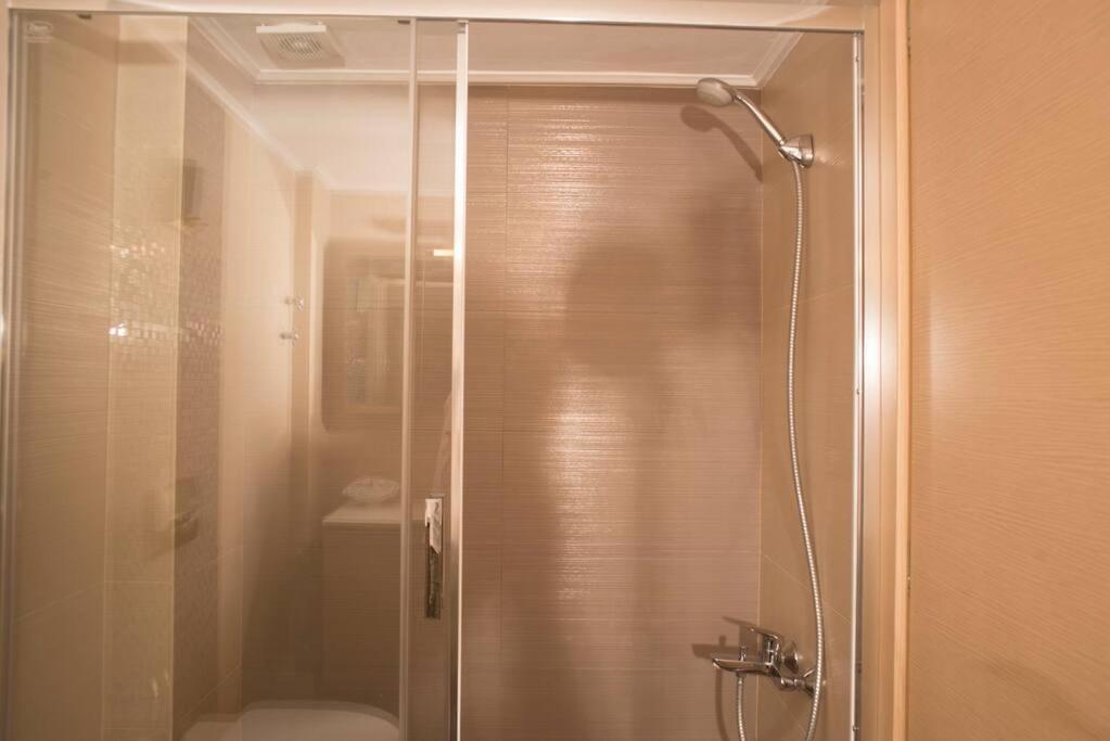 Deluxe Apartment In The Center กาลามาตา ภายนอก รูปภาพ